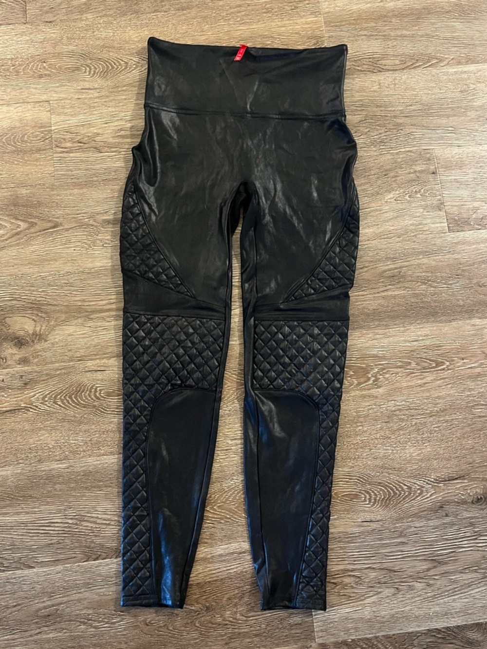 SPANX High-Waist Black Quilted Faux-Leather Leggings - Women’s Large - Picture 2 of 3